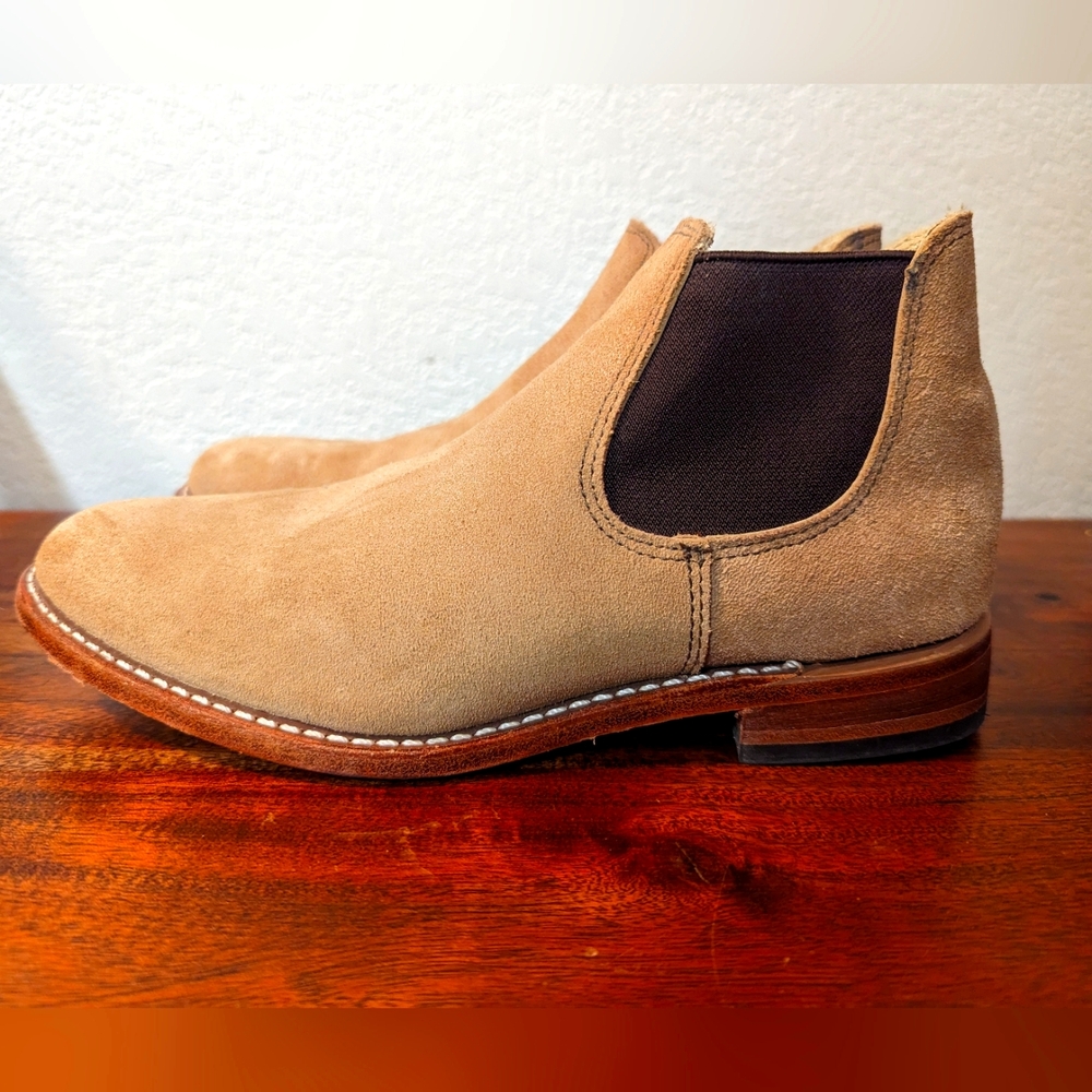 Red Wing Heritage Carol Mohave Sand Suede Chelsea Boots Womens Size 8.5 B